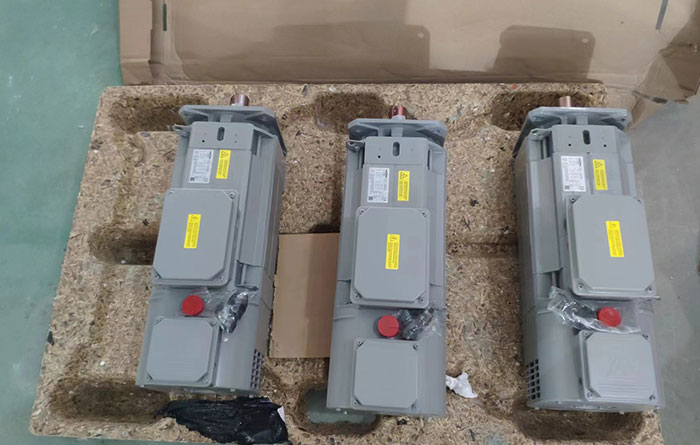 意大利Oemer QL100P伺服電機(jī)1.jpg 意大利Oemer QL100P伺服電機(jī)1.jpg